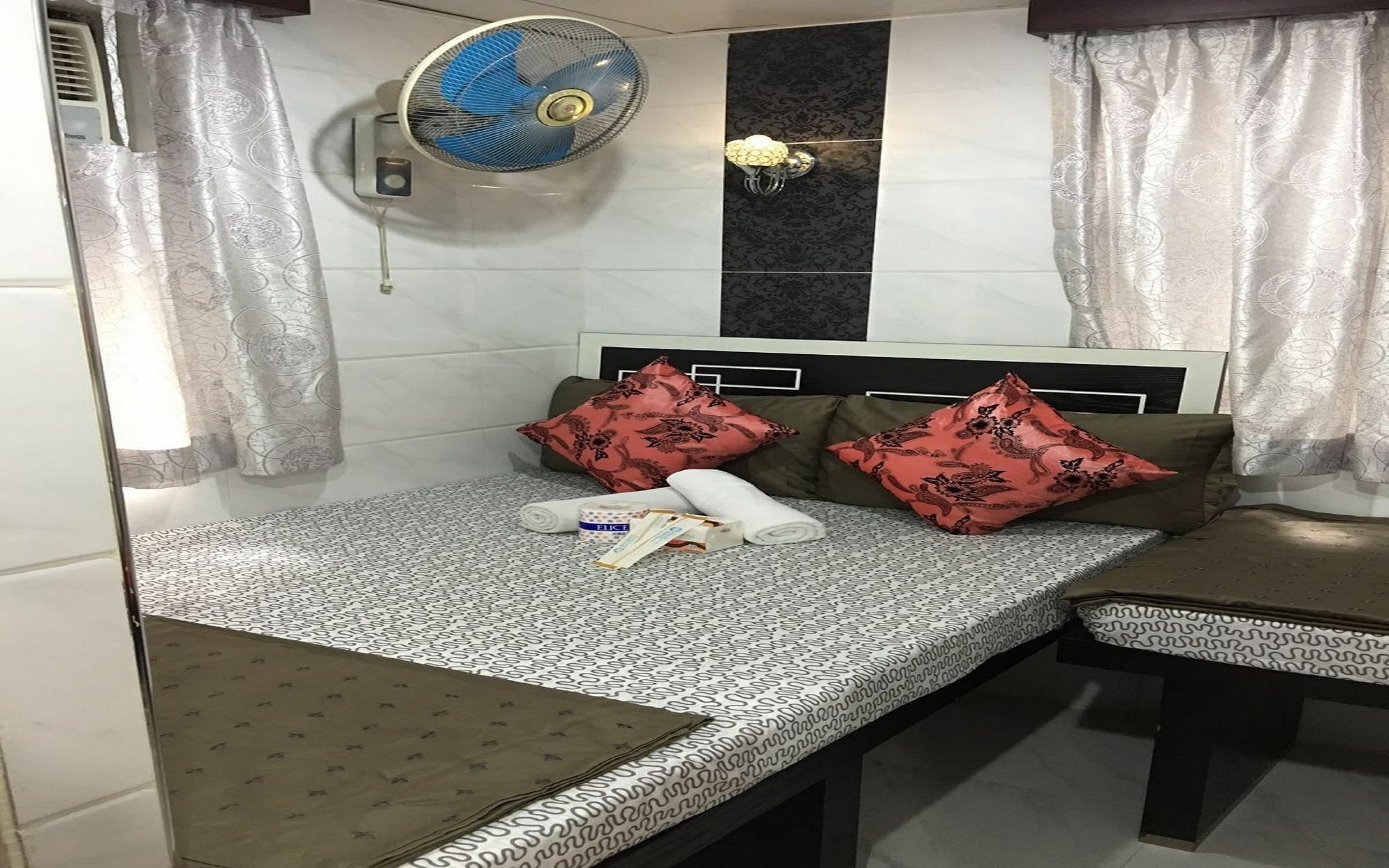Skystar Hostel Хонконг Екстериор снимка