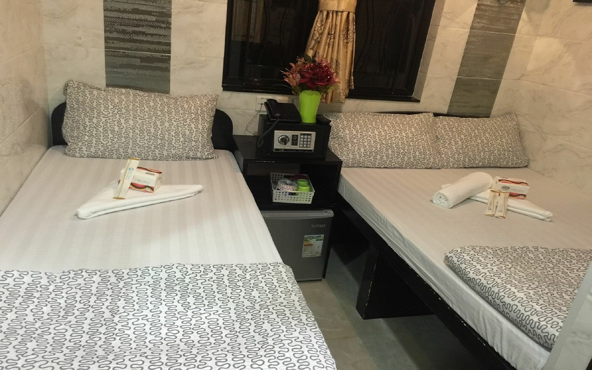 Skystar Hostel Хонконг Екстериор снимка